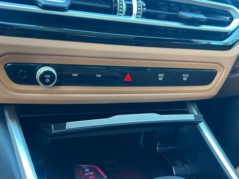 Used 2023 BMW 330i Sedan w/ Convenience Package image 35