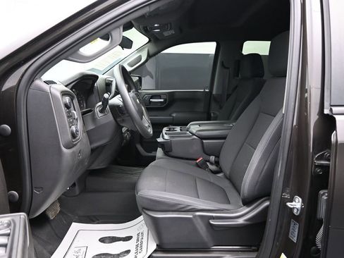 Used 2021 Chevrolet Silverado 1500 Custom w/ Safety Confidence Package AWD/4WD image 9