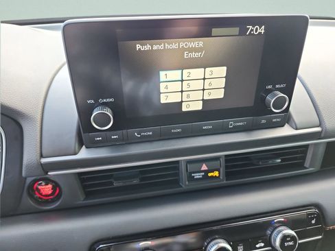 Used 2025 Honda Pilot Sport image 26