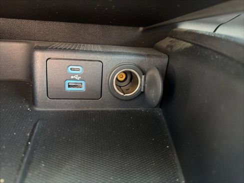 Used 2021 Ford Escape Titanium AWD/4WD image 35