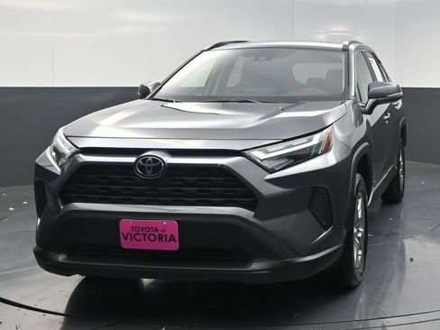 Used 2025 Toyota RAV4 XLE image 17