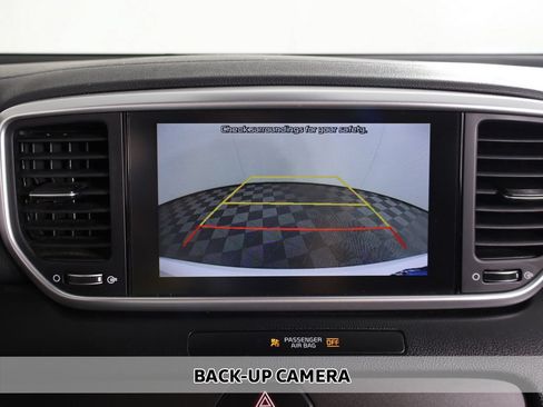 Used 2022 Kia Sportage LX FWD image 4