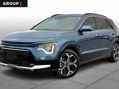 Used 2025 Kia Niro SX Touring