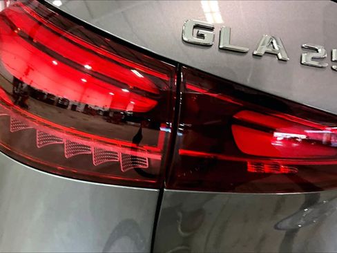 New 2026 Mercedes-Benz GLA 250 4MATIC image 6