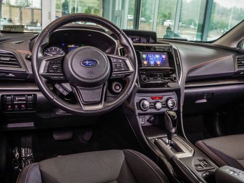 Used 2020 Subaru Crosstrek 2.0i Premium w/ Moonroof Package 2 AWD/4WD image 5