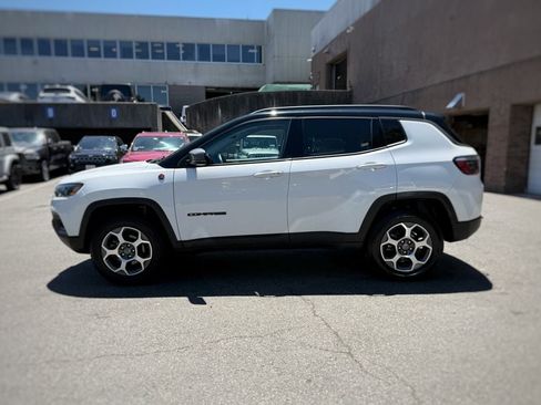 Used 2022 Jeep Compass Trailhawk w/ Trailhawk Convenience Group AWD/4WD image 14