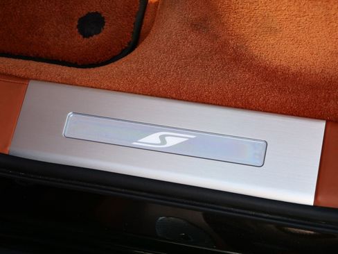 Used 2022 Bentley Bentayga image 24