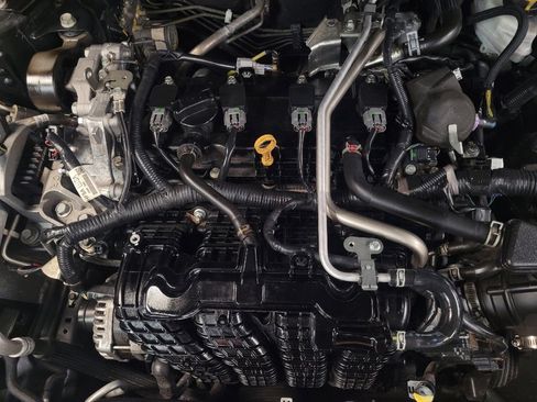 Used 2024 Nissan Altima 2.5 SV image 30