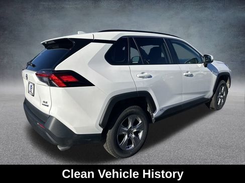 Used 2024 Toyota RAV4 XLE image 5
