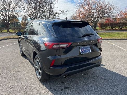 Used 2023 Ford Escape ST-Line image 8