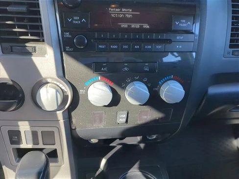 Used 2011 Toyota Tundra 2WD Double Cab image 18