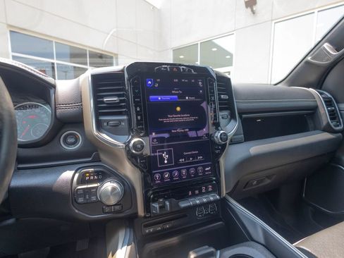 Used 2019 RAM 1500 Laramie AWD/4WD image 31