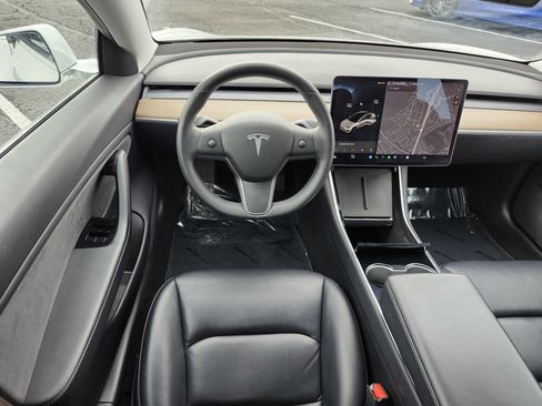 Used 2019 Tesla Model 3 Mid Range image 24