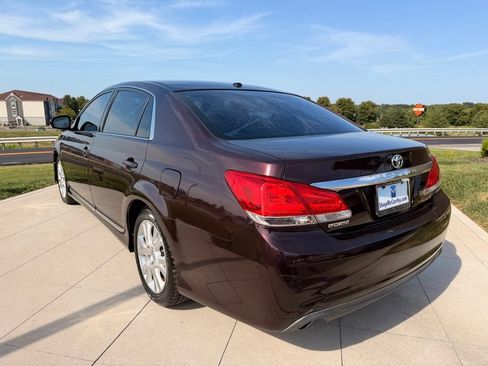 Used 2012 Toyota Avalon FWD image 7
