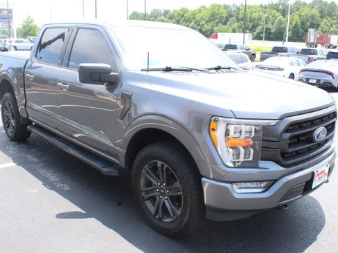 Used 2021 Ford F150 XLT w/ Equipment Group 302A High AWD/4WD image 4