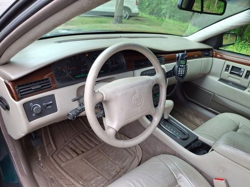 Used 1997 Cadillac Seville SLS w/ Leather/Lumbar Pkg FWD image 10