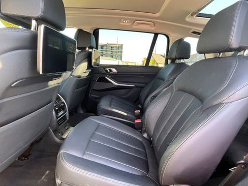 Used 2019 BMW X7 xDrive50i w/ Off-Road Package AWD/4WD image 34