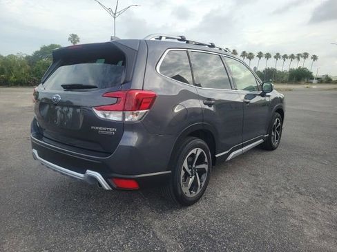 Used 2023 Subaru Forester Touring AWD/4WD image 5