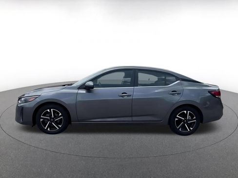 Used 2025 Nissan Sentra SV FWD image 7