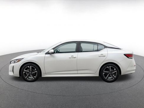Used 2025 Nissan Sentra SV FWD image 4