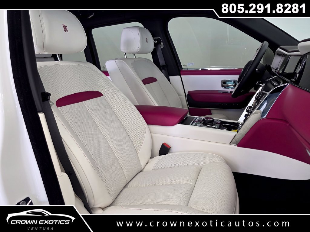 Used 2026 Rolls-Royce Cullinan AWD/4WD image 16
