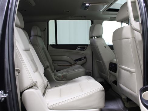 Used 2017 GMC Yukon XL Denali w/ Open Road Package image 30