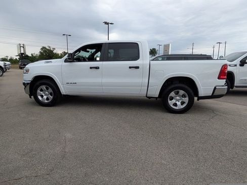 Used 2025 RAM 1500 Big Horn AWD/4WD image 7