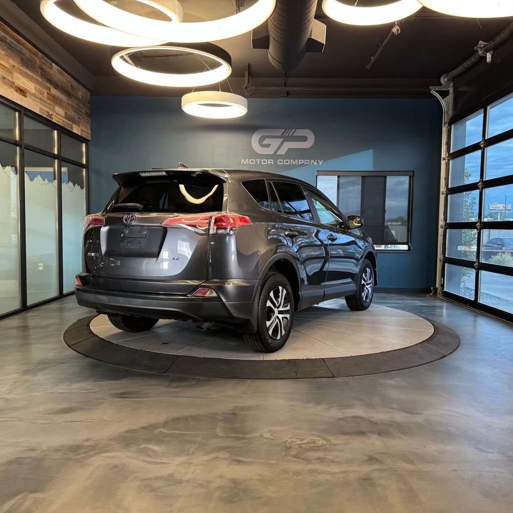 Used 2018 Toyota RAV4 LE w/ Carpet Mat Package FWD image 3