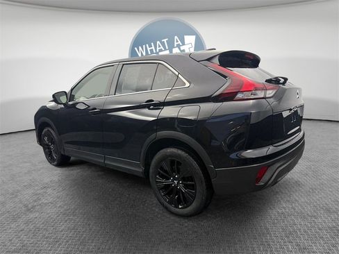 Used 2022 Mitsubishi Eclipse Cross LE image 7