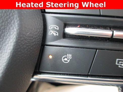 Used 2024 Chevrolet Traverse LS image 26