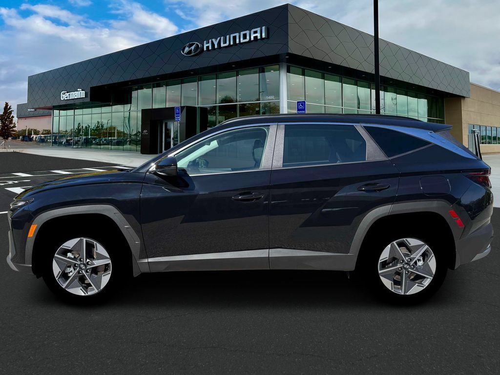 New 2026 Hyundai Tucson SEL w/ Tow & Go Package AWD/4WD image 3