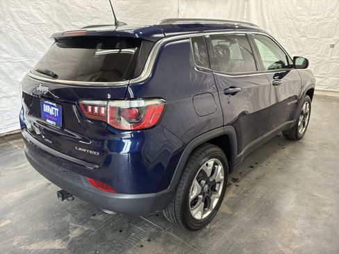 Used 2019 Jeep Compass Limited w/ Safety & Security Group AWD/4WD image 4