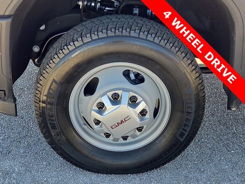 Used 2024 GMC Sierra 3500 Pro image 7
