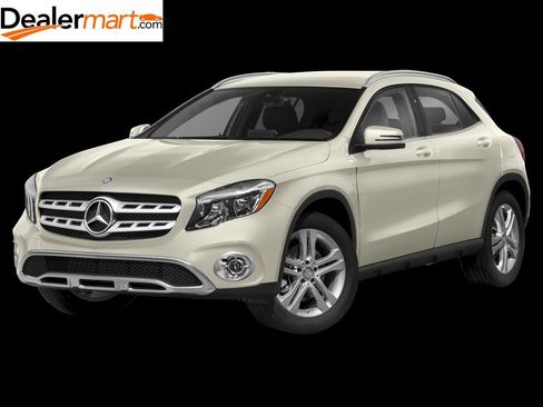 Used 2018 Mercedes-Benz GLA 250 w/ Premium Package image 1