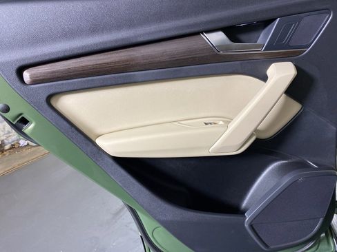 Used 2022 Audi Q5 2.0T Premium image 26