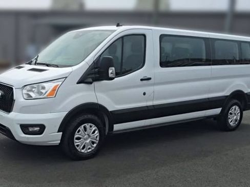 Certified 2022 Ford Transit 350 XLT RWD image 5