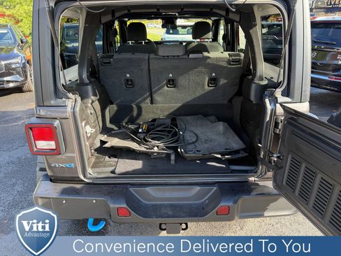 Used 2024 Jeep Wrangler Unlimited image 23
