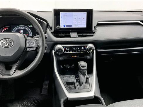 Used 2025 Toyota RAV4 XLE FWD image 7