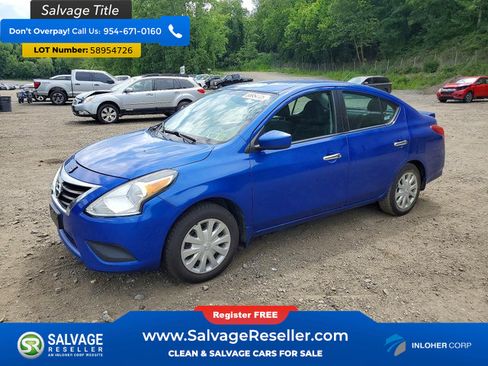 Used 2015 Nissan Versa SV FWD image 1