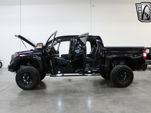 Used 2014 Toyota Tundra SR5 image 7