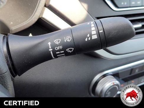 Used 2024 Nissan Altima 2.5 SR FWD image 30