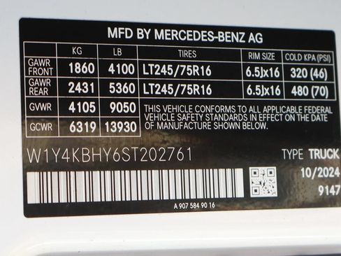 Used 2025 Mercedes-Benz Sprinter 2500 image 48