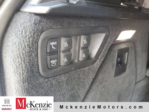 Used 2021 BMW X7 xDrive40i w/ M Sport Package AWD/4WD image 34