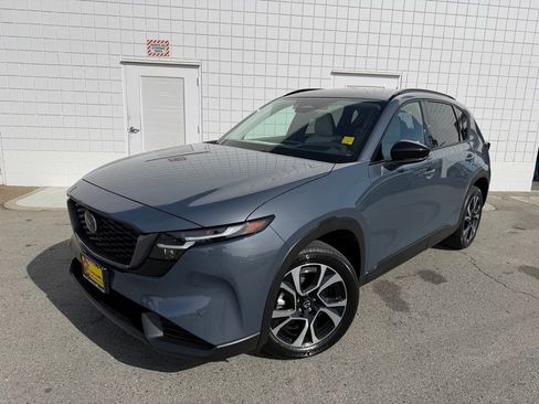 New 2026 MAZDA CX-5 Preferred image 1