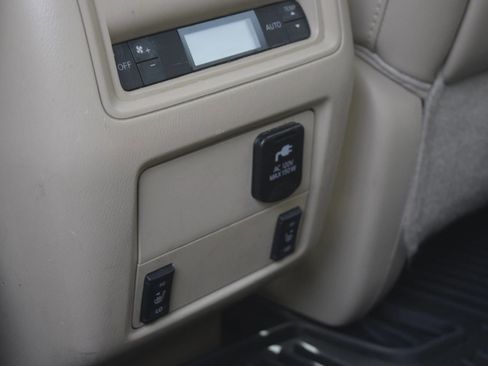 Used 2017 Nissan Pathfinder SL w/ SL Premium Package image 18