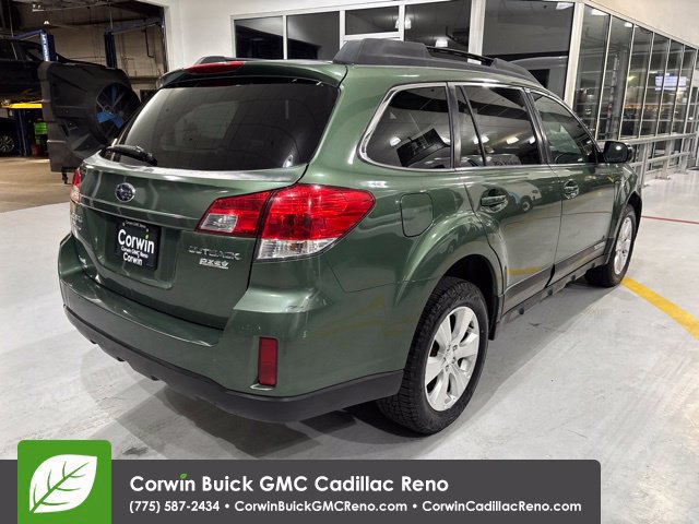 Used 2010 Subaru Outback 2.5i Premium AWD/4WD image 6