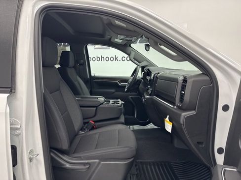 New 2026 Chevrolet Silverado 1500 LT image 32