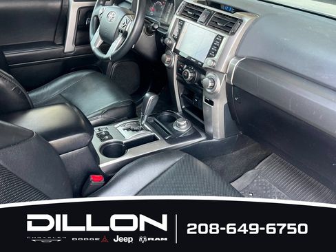 Used 2022 Toyota 4Runner SR5 AWD/4WD image 16