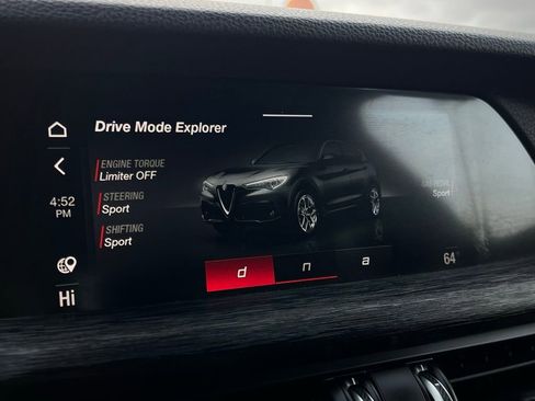 Used 2023 Alfa Romeo Stelvio Sprint image 53