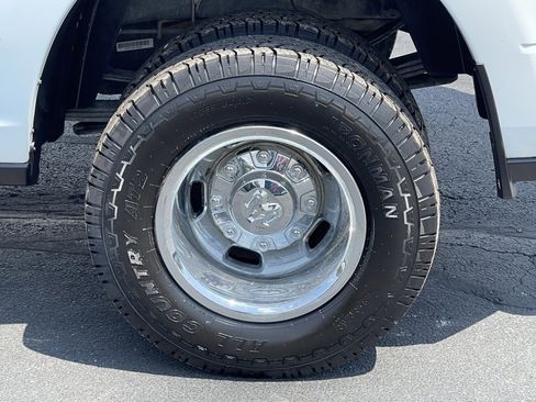 Used 2024 RAM 3500 Big Horn image 11